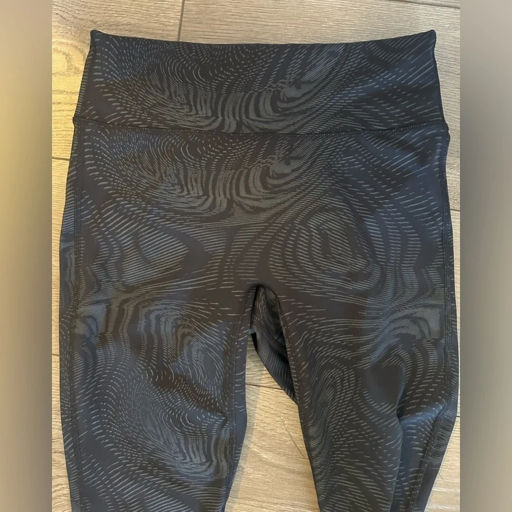 FABLETICS Motion365+ Black and Gray Leggings